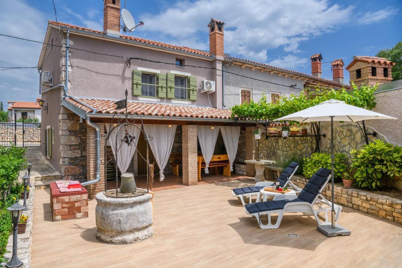 Rustic Istrian House Varesco Крница Экстерьер фото