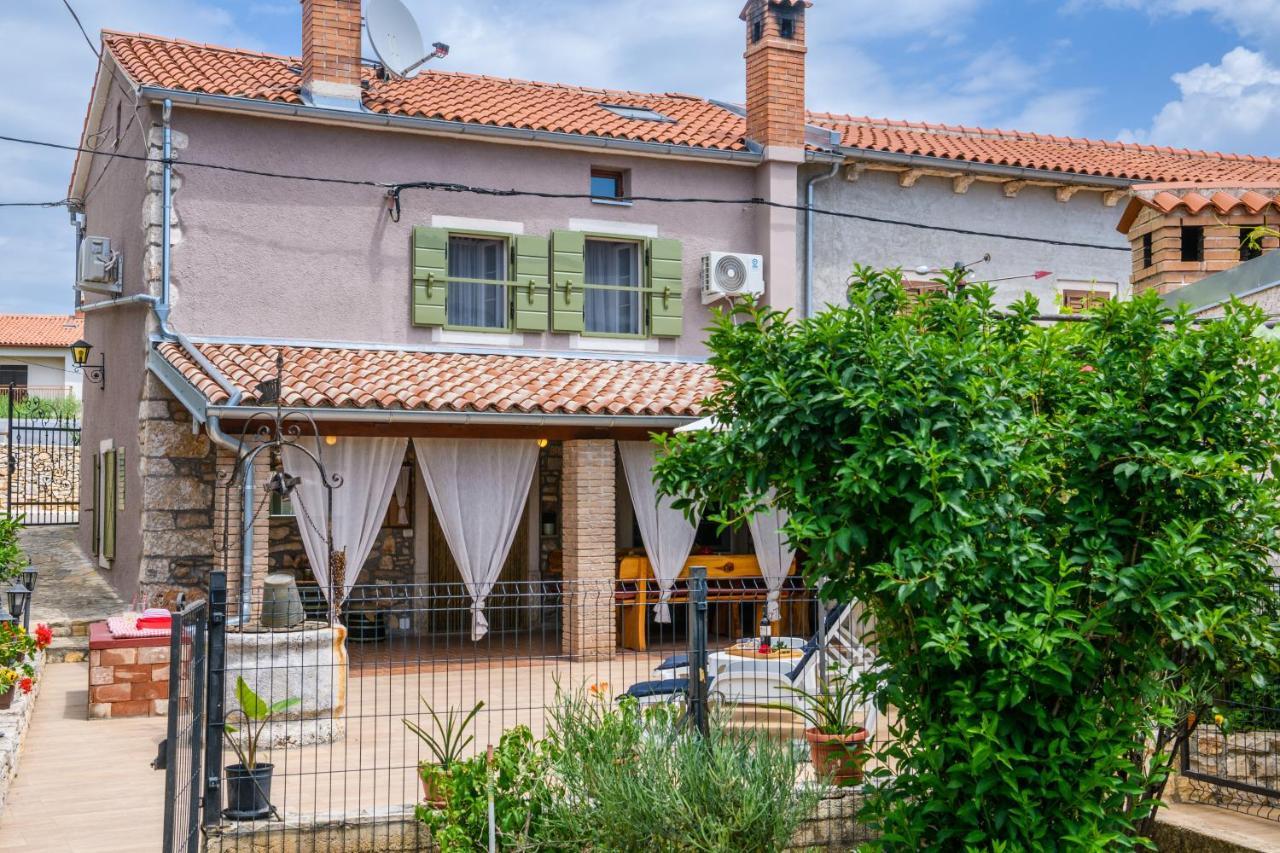 Rustic Istrian House Varesco Крница Экстерьер фото