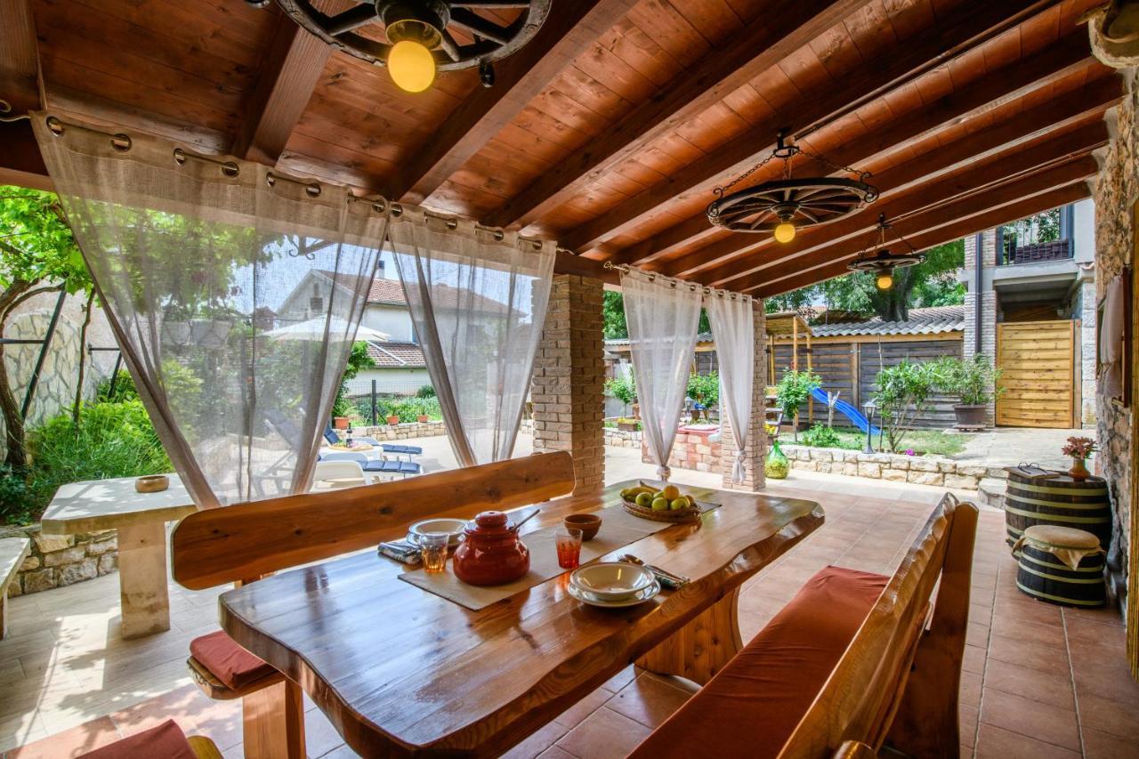 Rustic Istrian House Varesco Крница Экстерьер фото