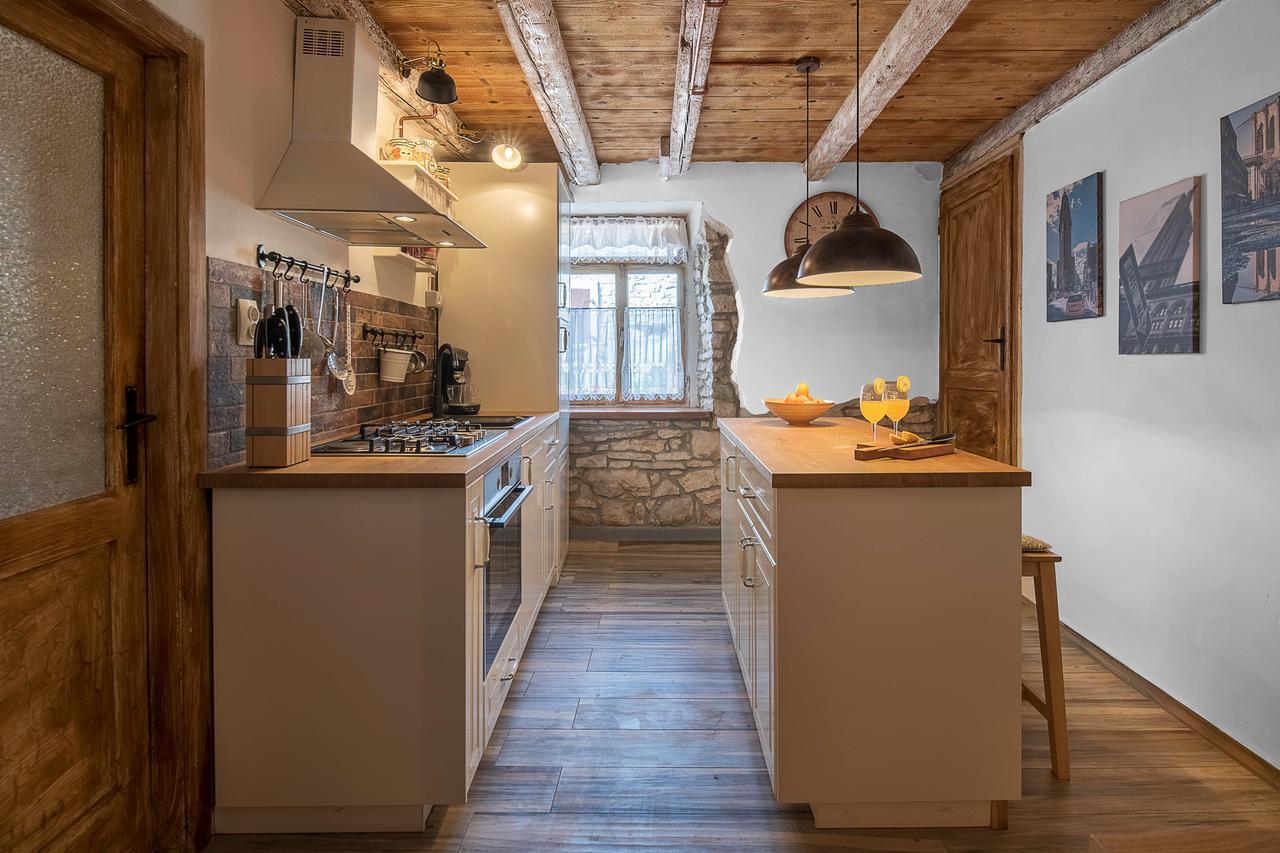 Вилла Rustic Istrian House Varesco Крница Экстерьер фото