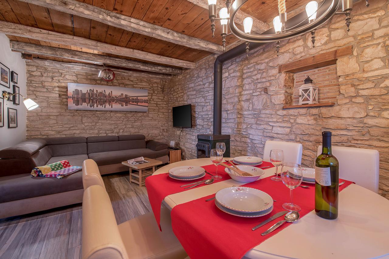 Вилла Rustic Istrian House Varesco Крница Экстерьер фото