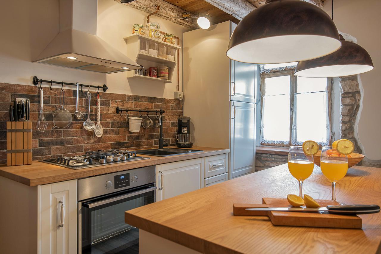 Rustic Istrian House Varesco Крница Экстерьер фото
