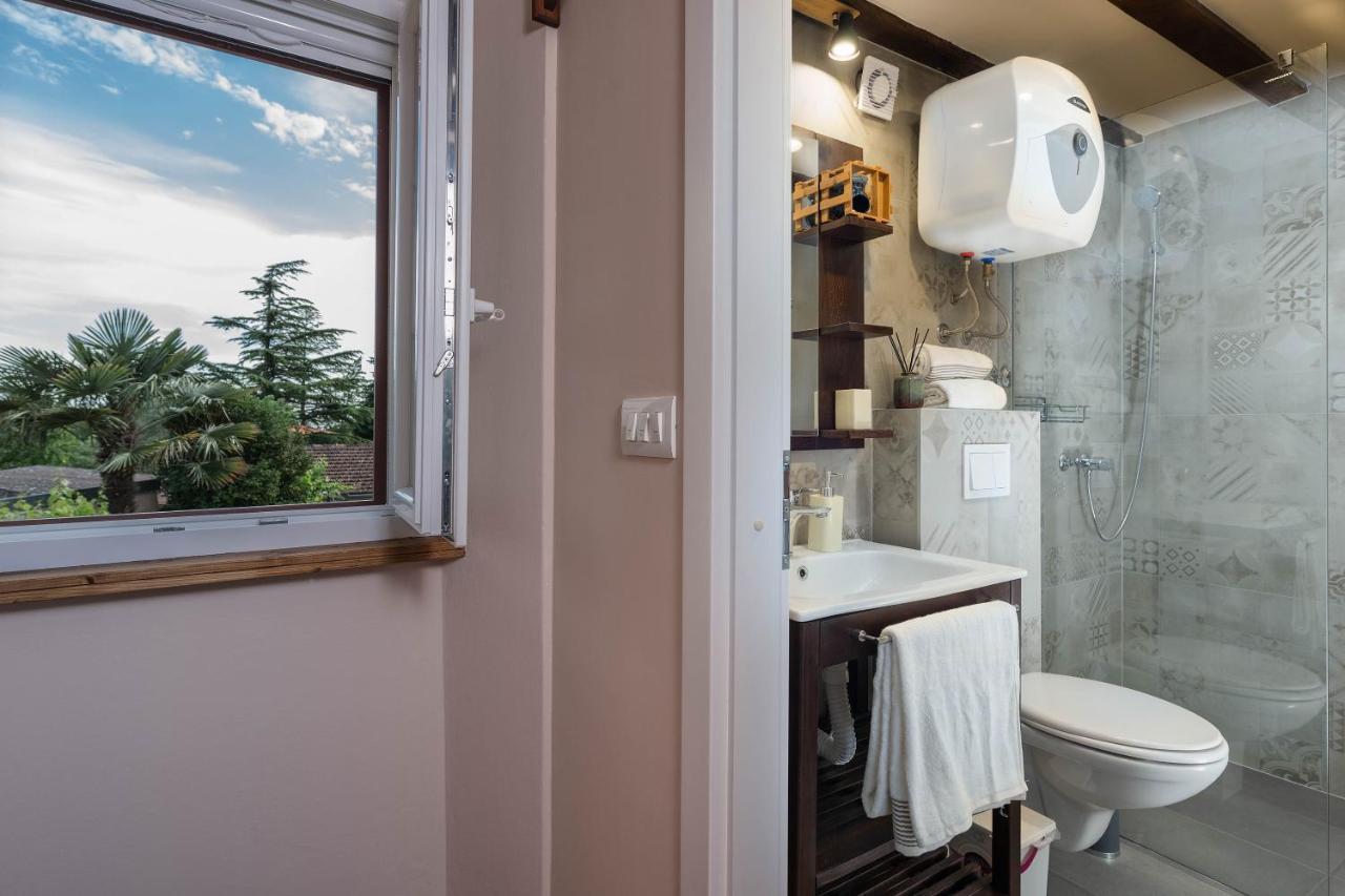 Rustic Istrian House Varesco Крница Экстерьер фото